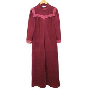 Vintage Vanity Fair Robe Size M Pull Over Floor Length Maxi Lace Detail Made USA
